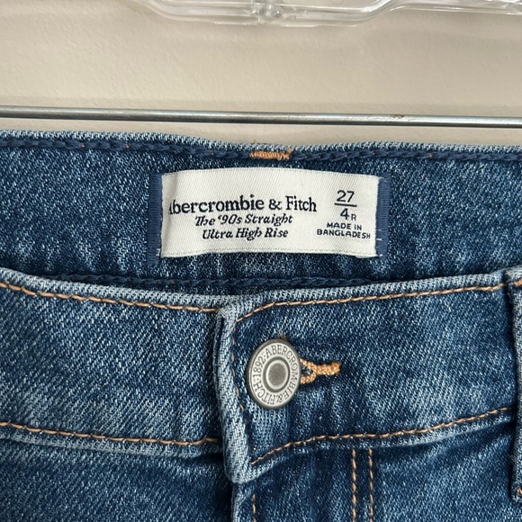 Abercrombie & Fitch 90s Straight Ultra High Rise Jeans Size 27/4 - Picture 3 of 7